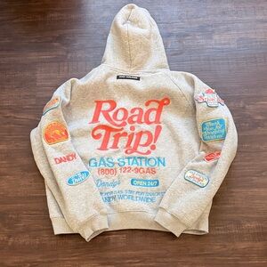 Dandy road trip hoodie size medium